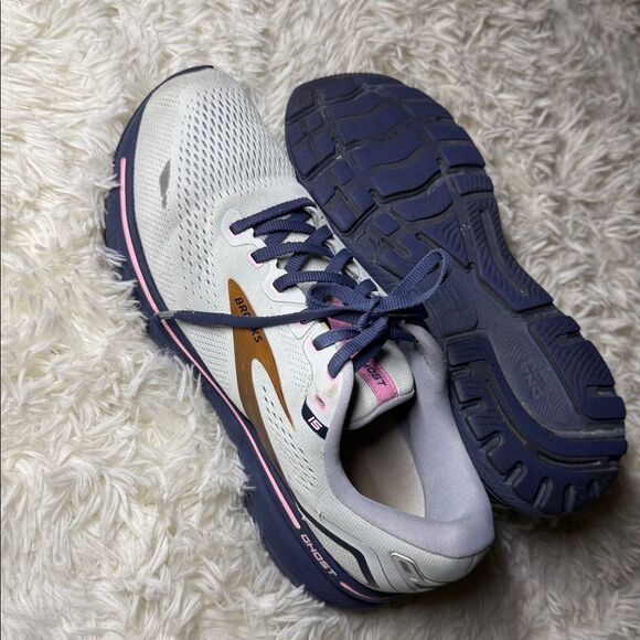 Brooks Ghost Running Shoes - White and Pink - Picture 6 of 7